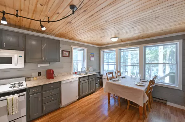 Lakeville, ME 04487,29 Shoebox LN