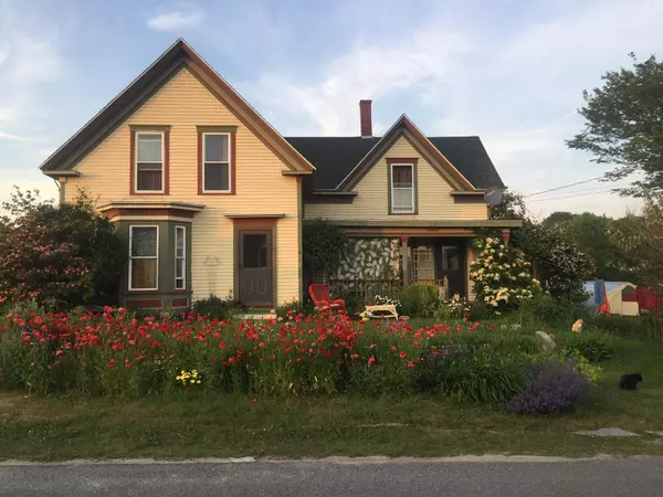 26 E East Boston RD, Vinalhaven, ME 04863