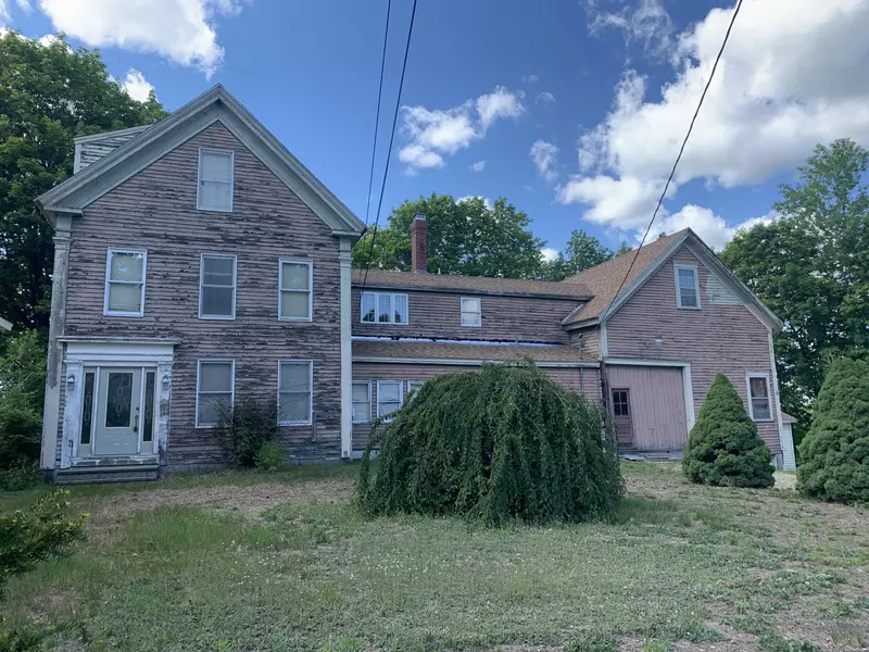 18 High ST, Mechanic Falls, ME 04256