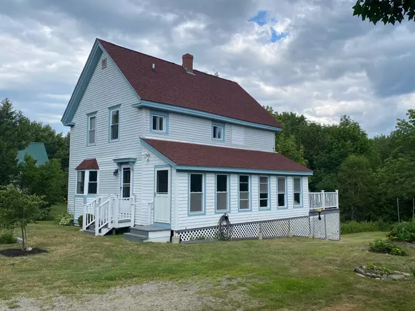 999 Cape Jellison RD, Stockton Springs, ME 04981