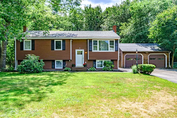 Lisbon, ME 04252,12 Huston ST