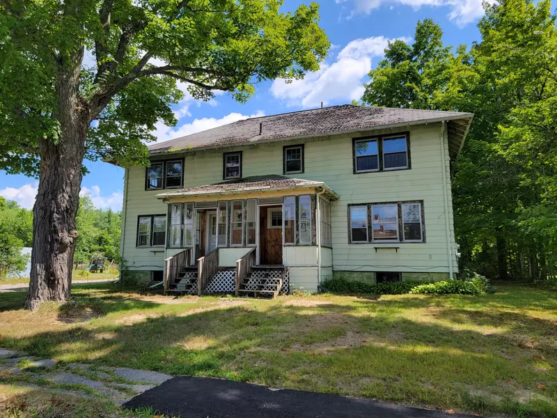 109 Commercial Street, Hartland, ME 04943