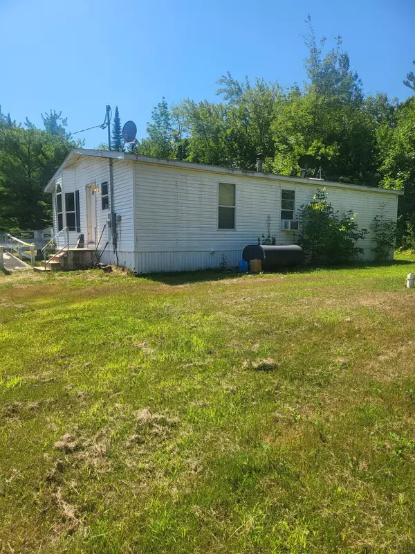 Norridgewock, ME 04957,645 Mercer RD