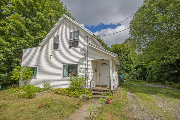 108 Quebec ST, Farmington, ME 04938