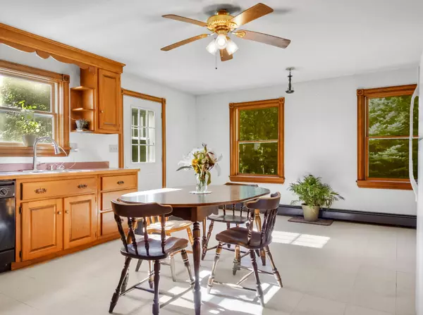 Pittston, ME 04345,24 Kelley RD