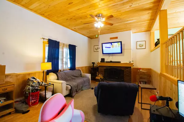 Howland, ME 04448,110 River RD