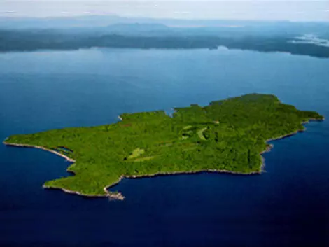 27 North Beach RD, Frye Island, ME 04071