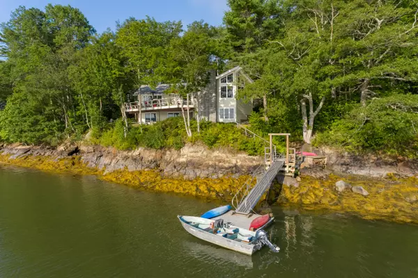 Brunswick, ME 04011,5 Chase LN