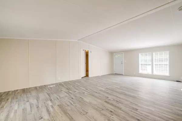 Naples, ME 04055,11 Lumberjack DR