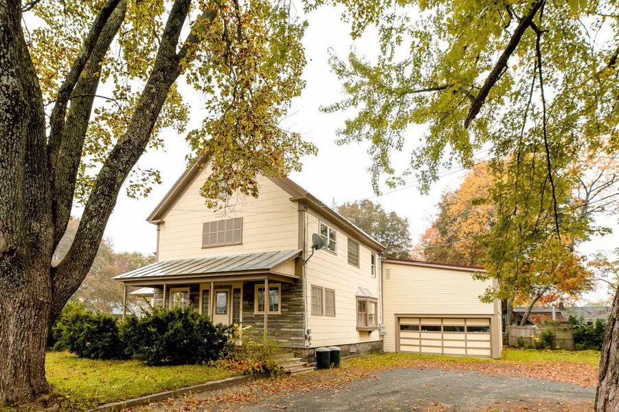 9 Sidney ST, Bingham, ME 04920