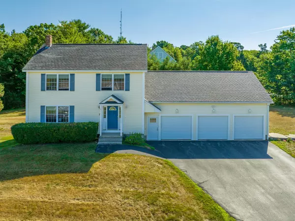 77 Overlook DR, Westbrook, ME 04092