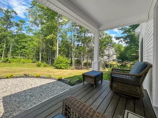 Freeport, ME 04032,39 Newfield RD