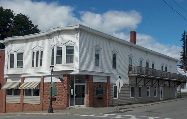 52 Main ST, Madison, ME 04950