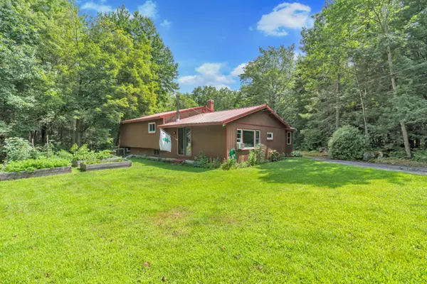 Freeport, ME 04032,56 Baker RD