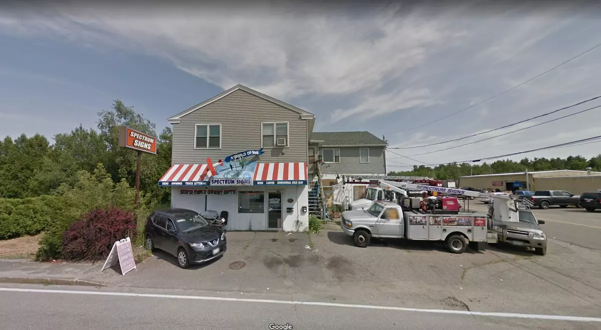 Biddeford, ME 04005,557 Elm ST