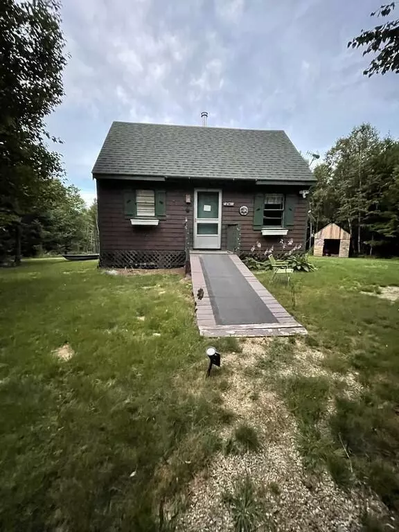 130 Stagecoach RD, Sebec, ME 04481