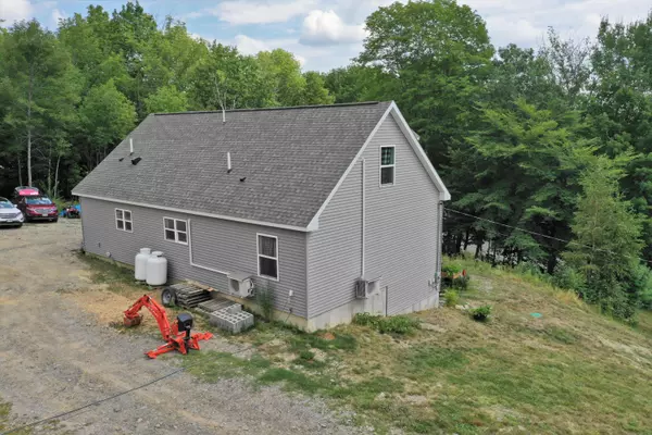 Newburgh, ME 04444,2936 Kennebec RD
