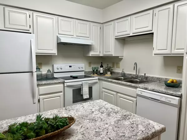 Brunswick, ME 04011,4 Forrestal DR #4