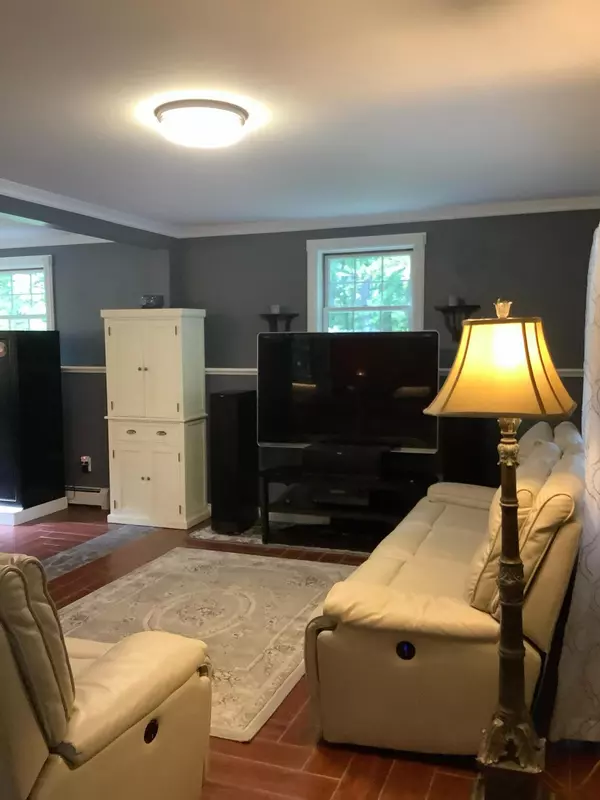 Raymond, ME 04071,61 Notched Pond RD