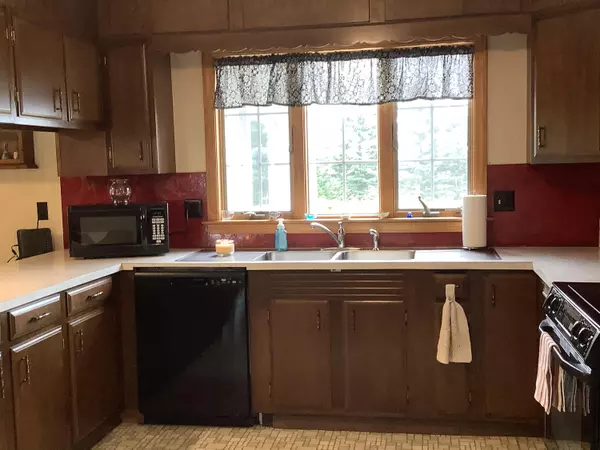 Presque Isle, ME 04769,365 Caribou RD