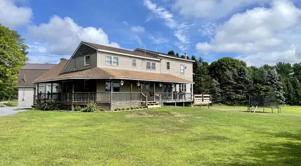 Sidney, ME 04330,3579 Middle RD