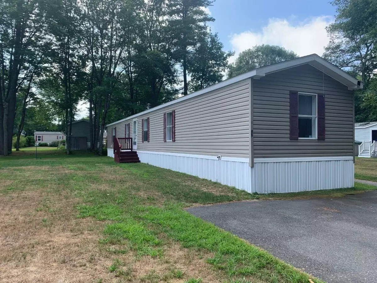 Lisbon, ME 04250,98 Pinewoods RD