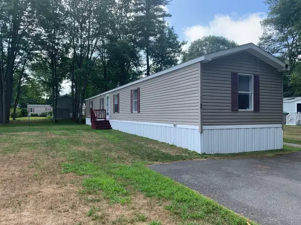 98 Pinewoods RD, Lisbon, ME 04250