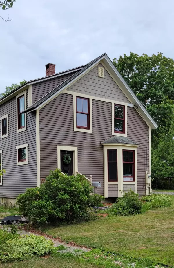 Calais, ME 04619,74 Swan ST