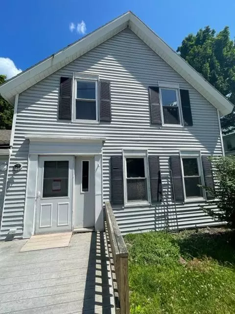 289 Front ST, Richmond, ME 04357