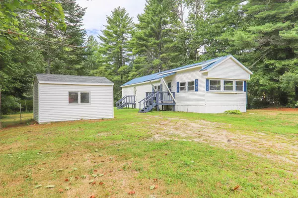 44 Webb RD, Windham, ME 04062