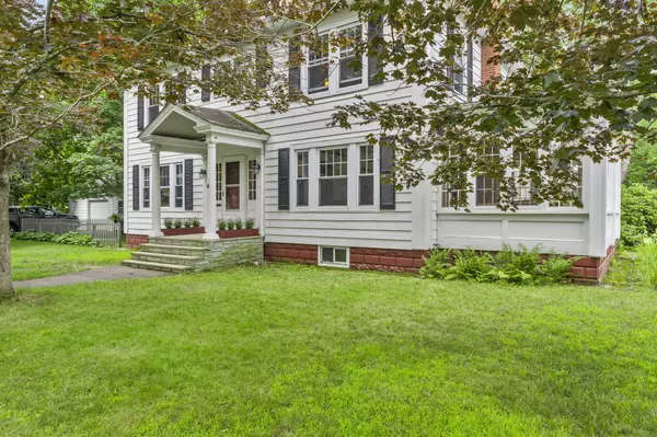 Brunswick, ME 04011,84 Spring ST