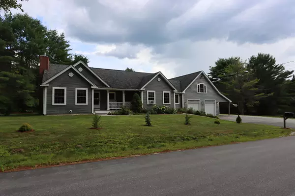 Mechanic Falls, ME 04256,10 Milton LN