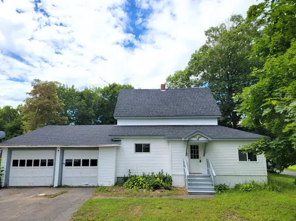 32 Clinton ST, Milo, ME 04463