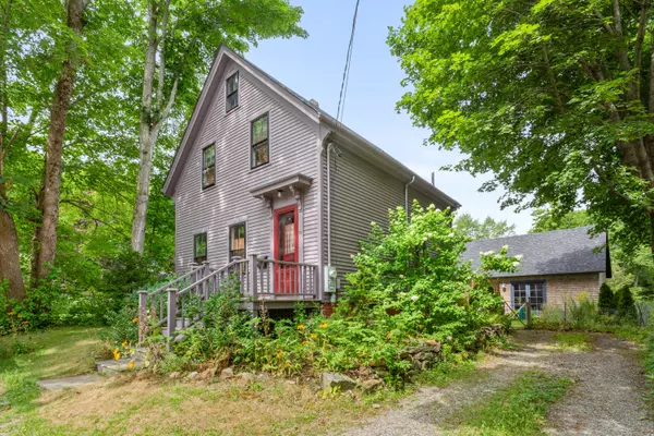 4 Brookside AVE, Camden, ME 04843