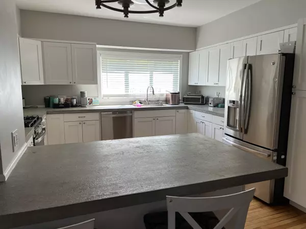 Waterville, ME 04901,108 Silver ST