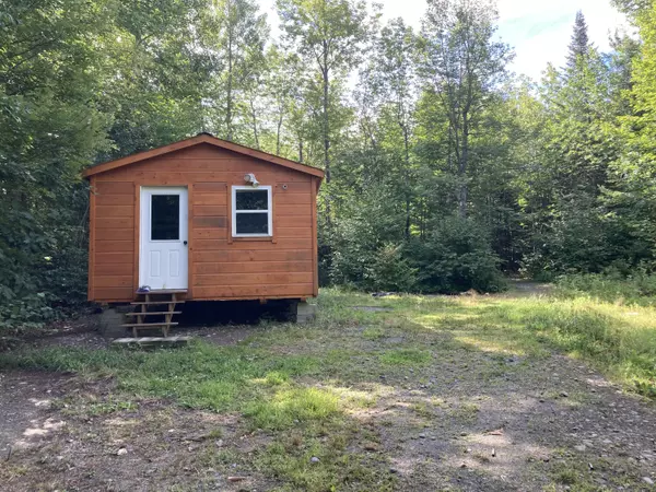 45 Benoak RD, Wilton, ME 04294