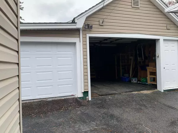 Millinocket, ME 04462,29 Somerset ST