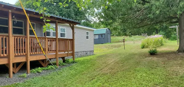 Oakland, ME 04963,16 W Pleasant ST