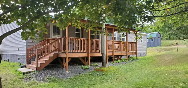 Oakland, ME 04963,16 W Pleasant ST