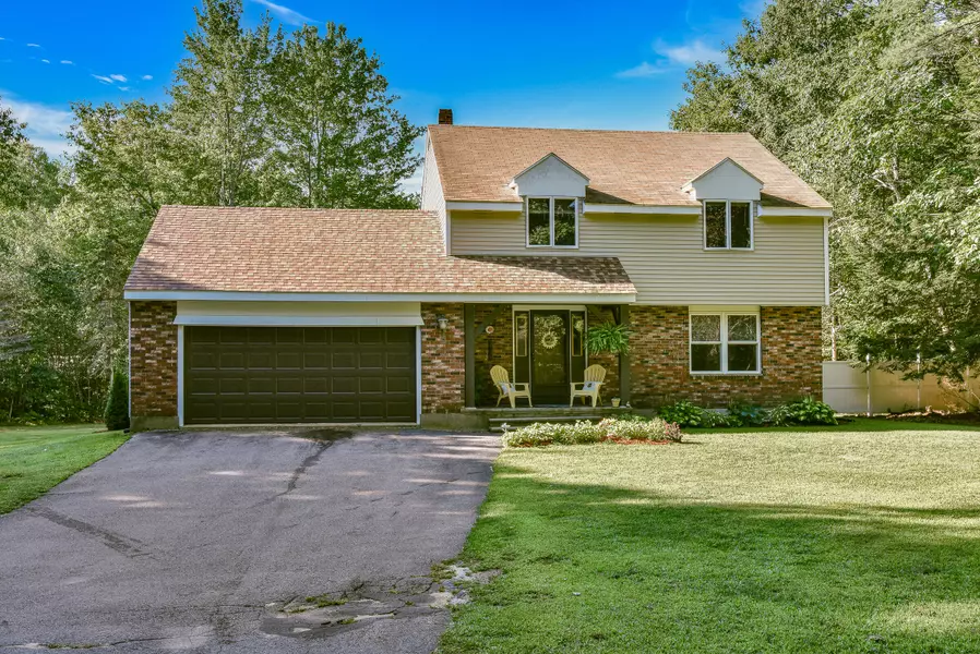 40 Charlonate DR, Gray, ME 04039