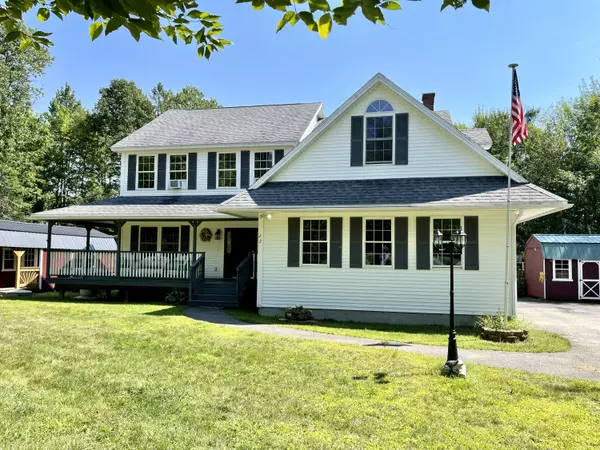 22 Elliott CIR, Glenburn, ME 04401