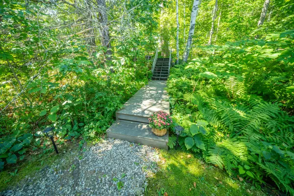 Northport, ME 04849,780 Shore RD