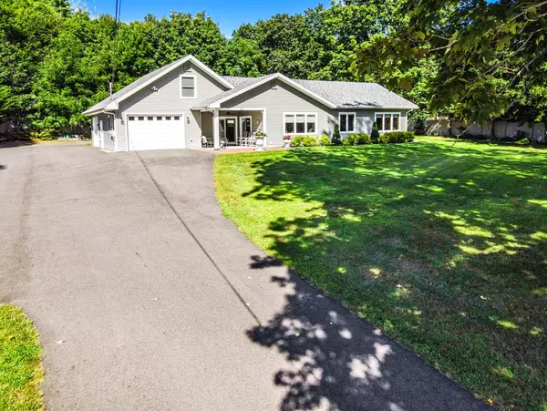 Gardiner, ME 04345,37 Riverview DR