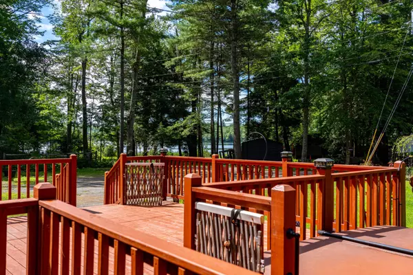 Sidney, ME 04330,516 Sunflower LN E