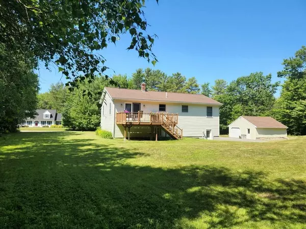 Hermon, ME 04401,49 Homsted LN