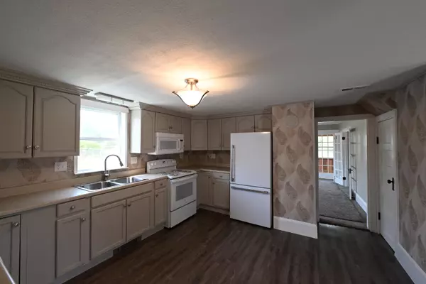 Howland, ME 04448,36 Lagrange RD