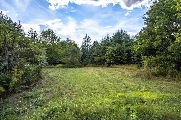 Hermon, ME 04401,526 Bryant RD