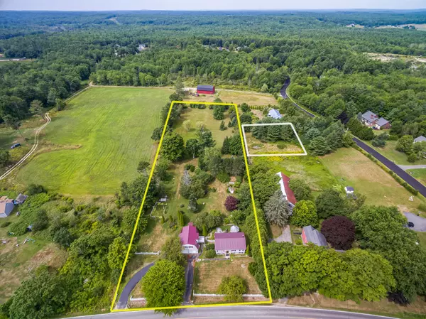 Topsham, ME 04086,176 Meadow RD
