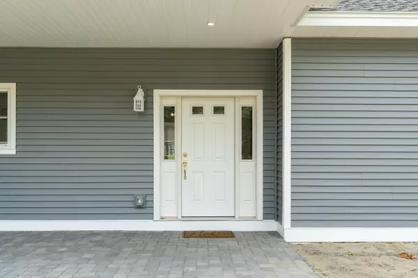 Gardiner, ME 04345,4 Longwood DR