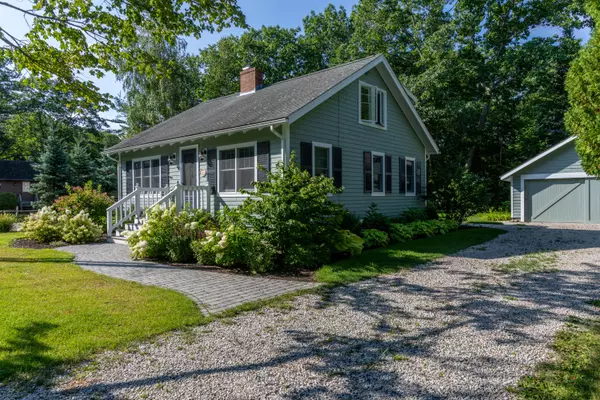 18 New Biddeford RD #1, Kennebunkport, ME 04046